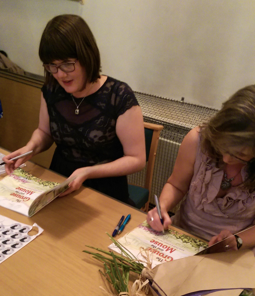 Emily Kirsteen signing